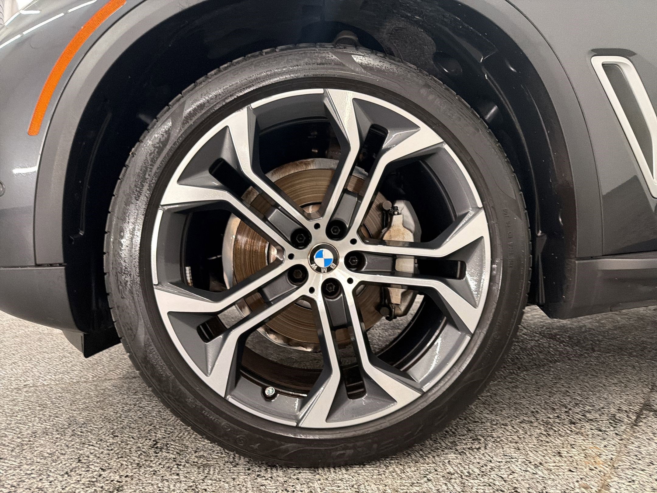 Used 2023 BMW X5 sDrive40i w/ Premium Package image 12