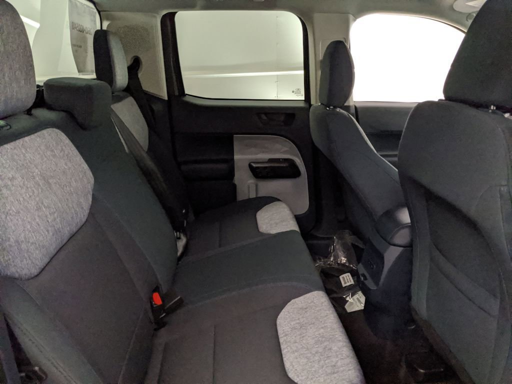 New 2026 Ford Maverick XLT image 25