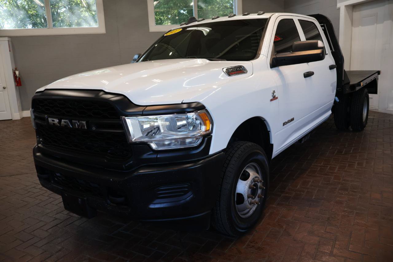Used 2022 RAM 3500 Tradesman AWD/4WD image 3