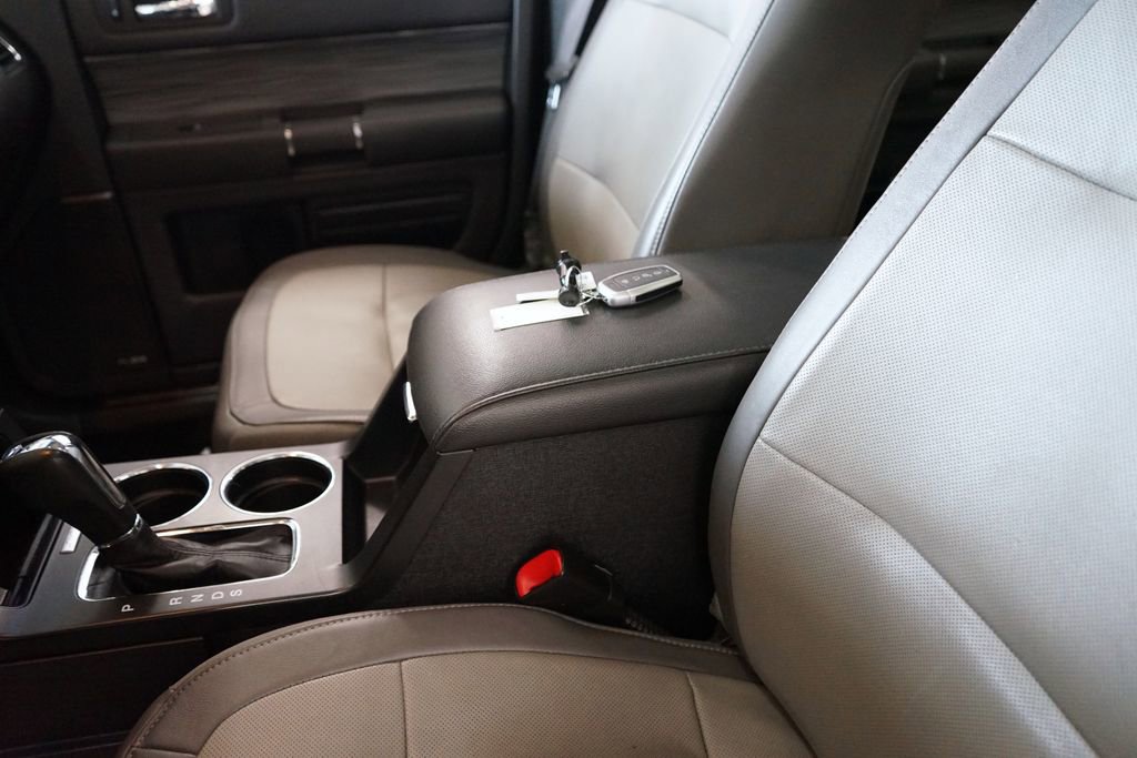 Used 2019 Ford Flex Limited w/ Equipment Group 303A image 30