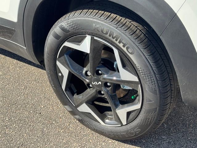 New 2026 Kia Seltos S image 6