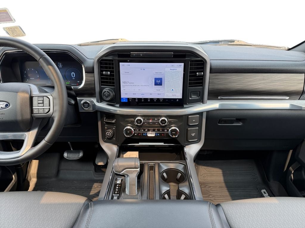 Used 2025 Ford F150 Lariat w/ FX4 Off-Road Package AWD/4WD image 16