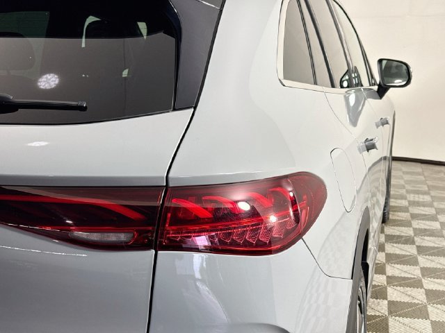 Used 2023 Mercedes-Benz EQE 350+ SUV w/ AMG Line Exterior Package image 33