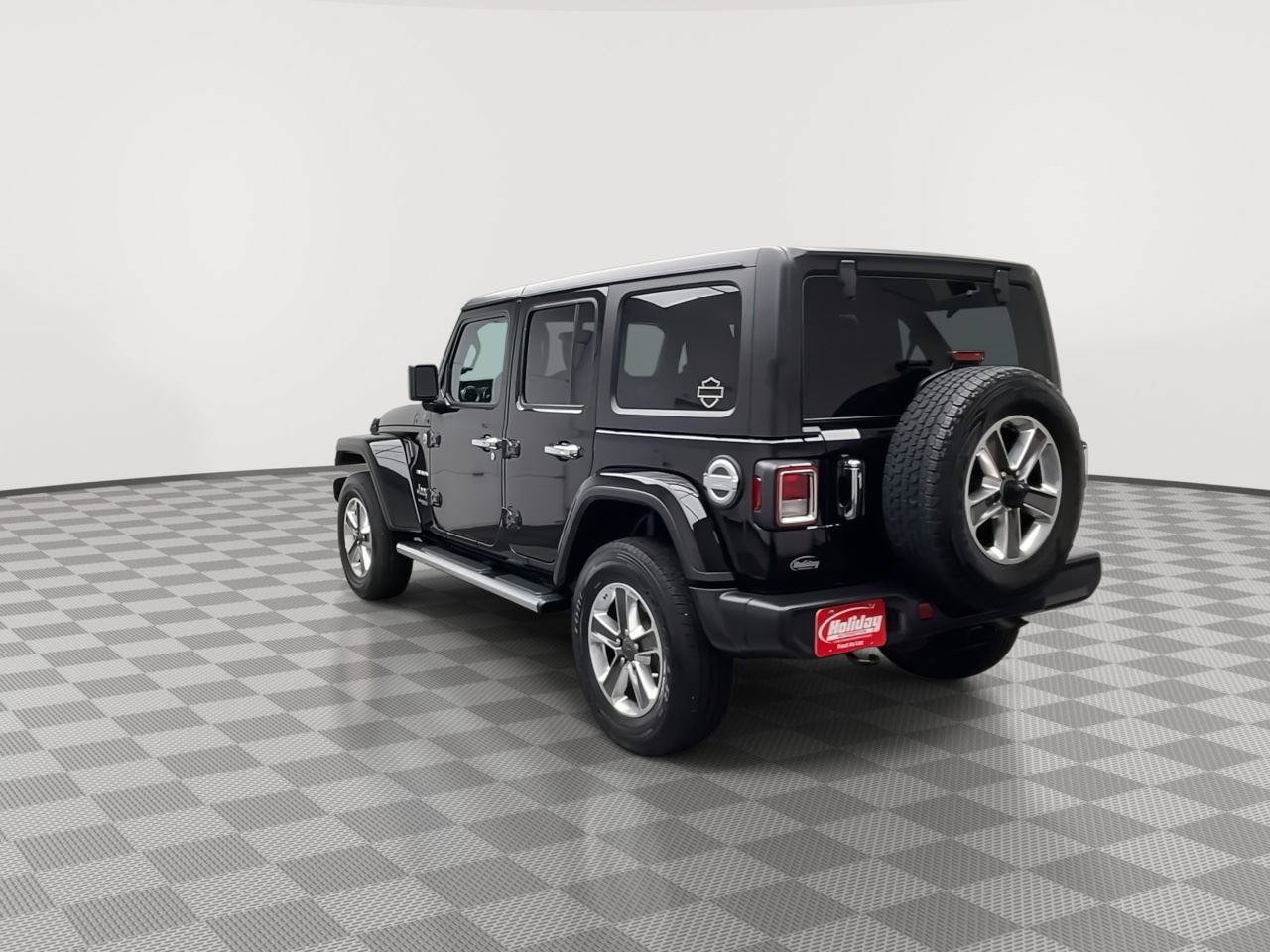 Used 2022 Jeep Wrangler Unlimited Sahara w/ Cold Weather Group AWD/4WD image 37