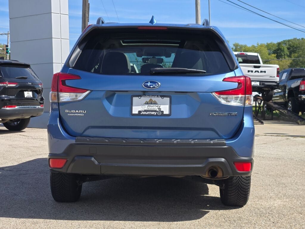 Used 2020 Subaru Forester Premium AWD/4WD image 14