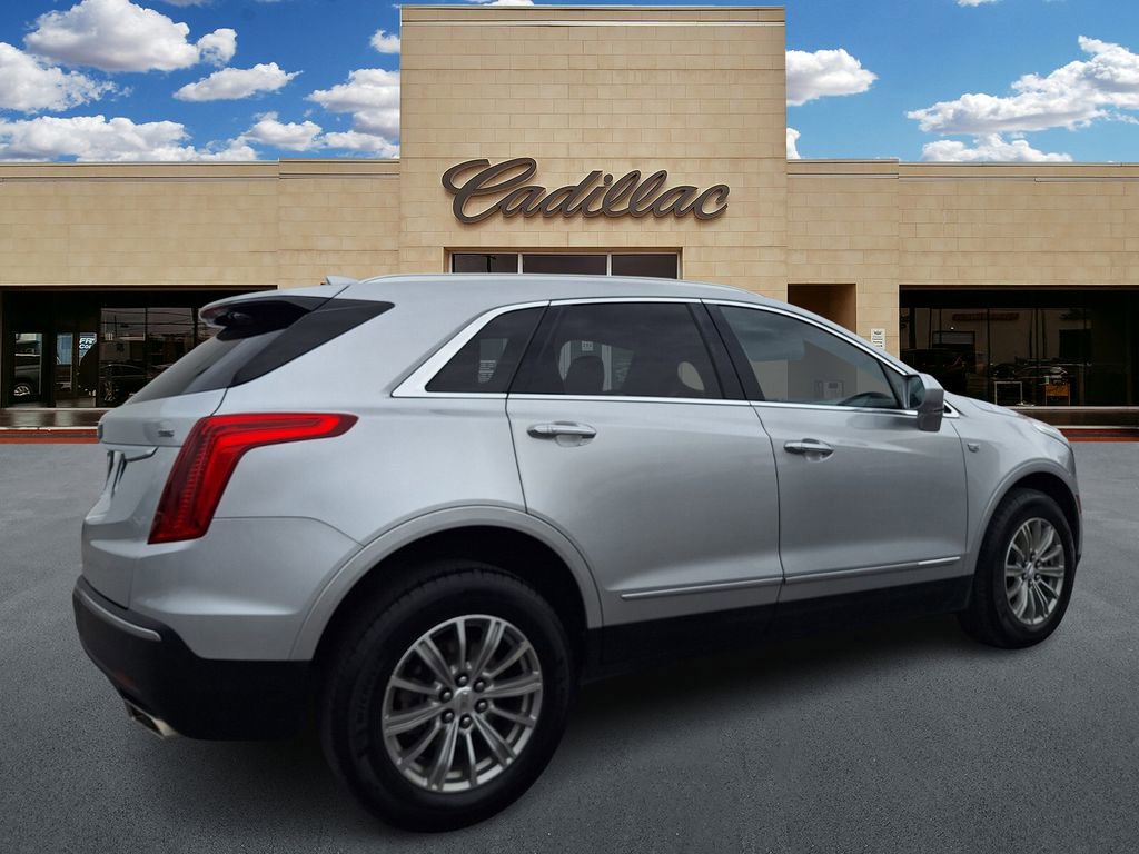 Used 2019 Cadillac XT5 Luxury image 3