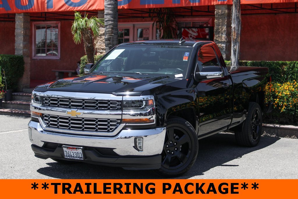 Used 2016 Chevrolet Silverado 1500 LT w/ LT Convenience Package image 4