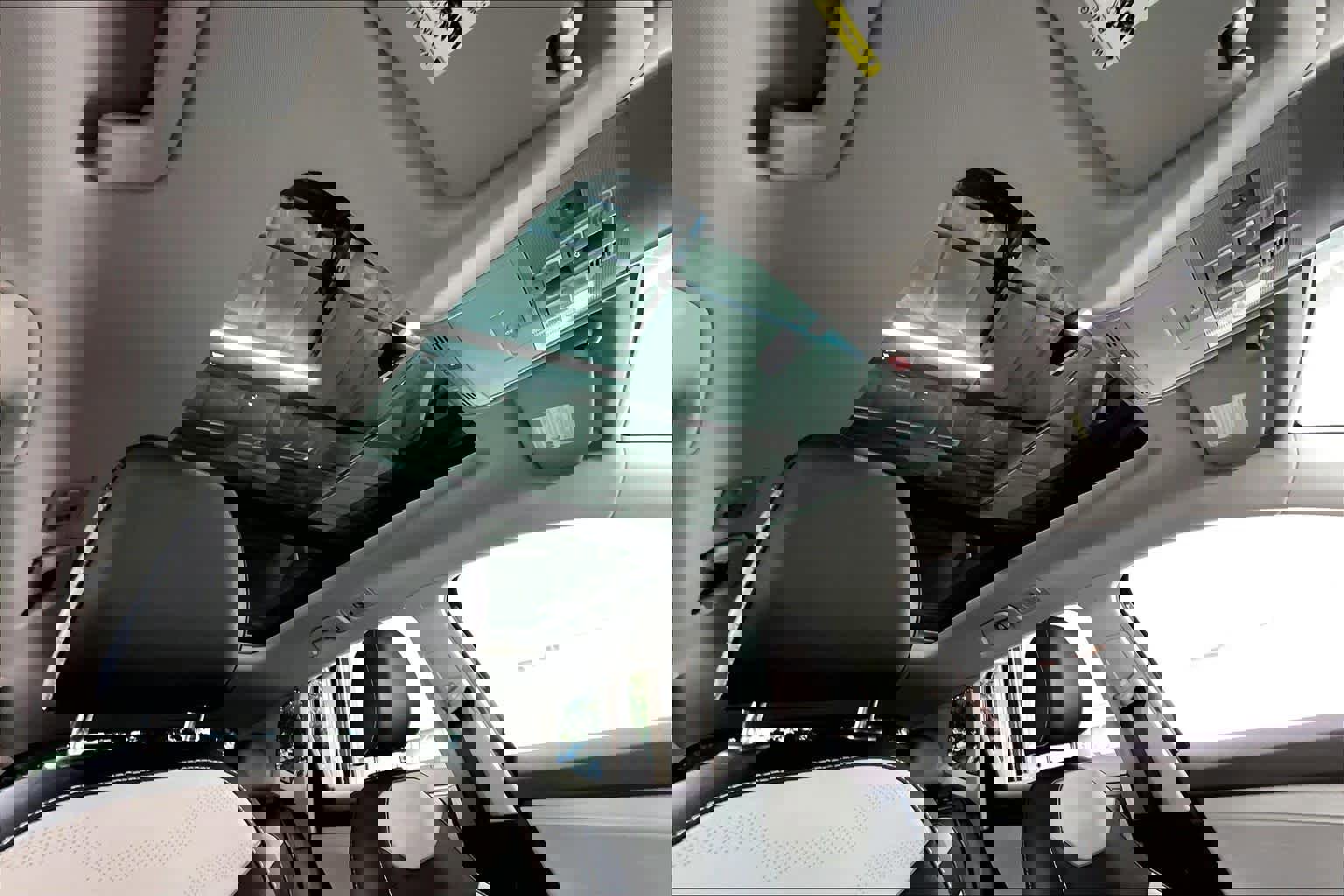 New 2026 Volkswagen Taos SEL image 29