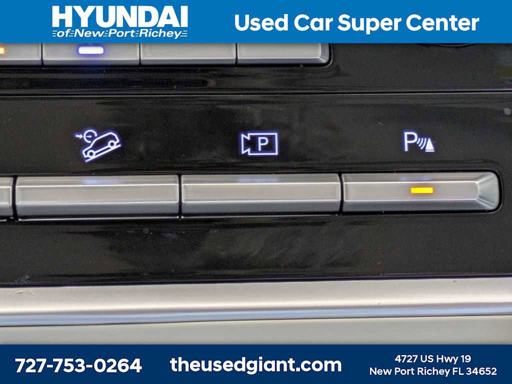 Used 2024 Hyundai Santa Fe SE image 28