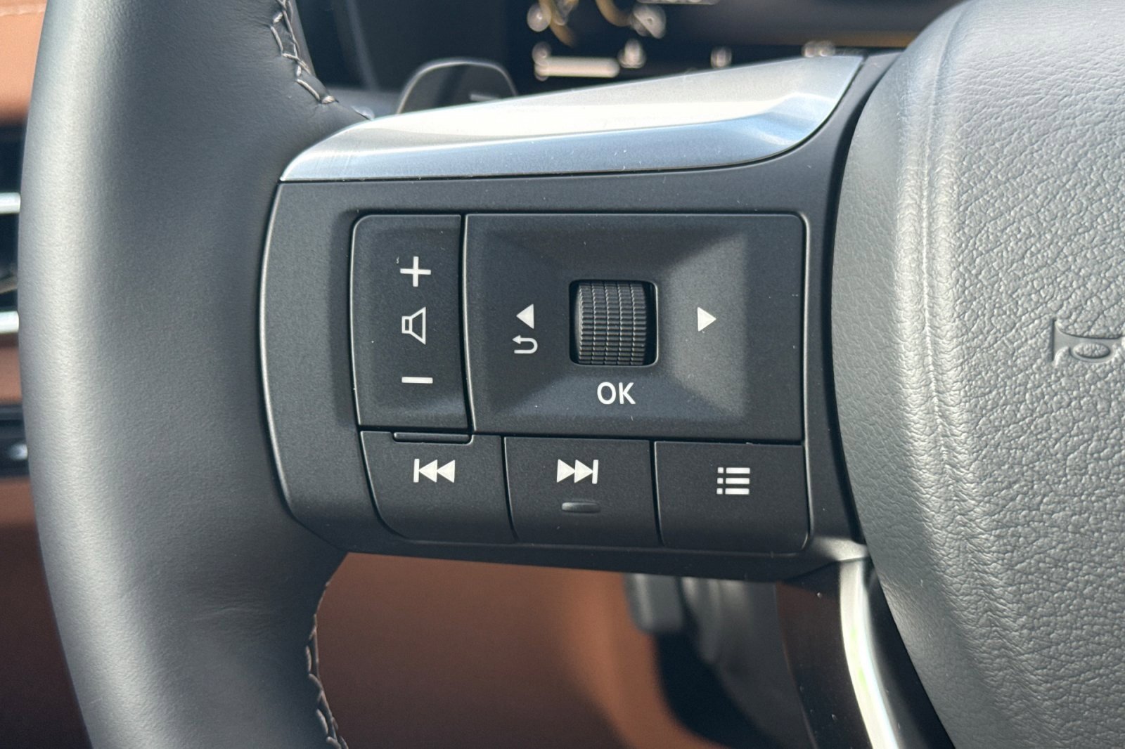 New 2026 INFINITI QX60 Autograph w/ Dark Cargo Package image 26