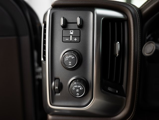 Used 2017 Chevrolet Silverado 1500 LTZ w/ Sport Package image 20