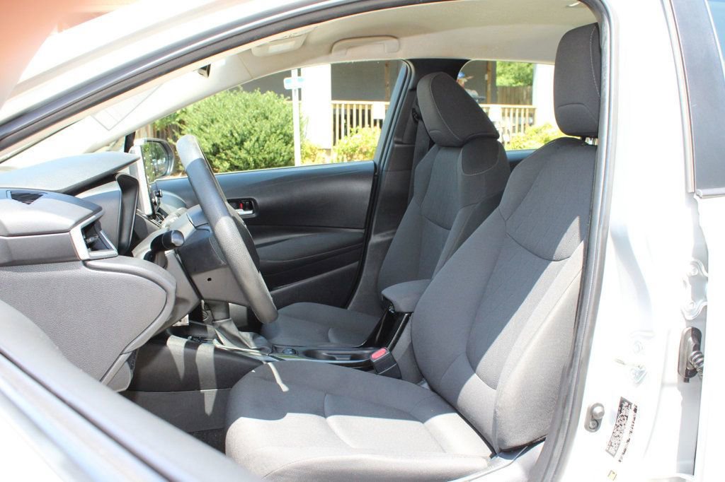 Used 2021 Toyota Corolla LE image 16