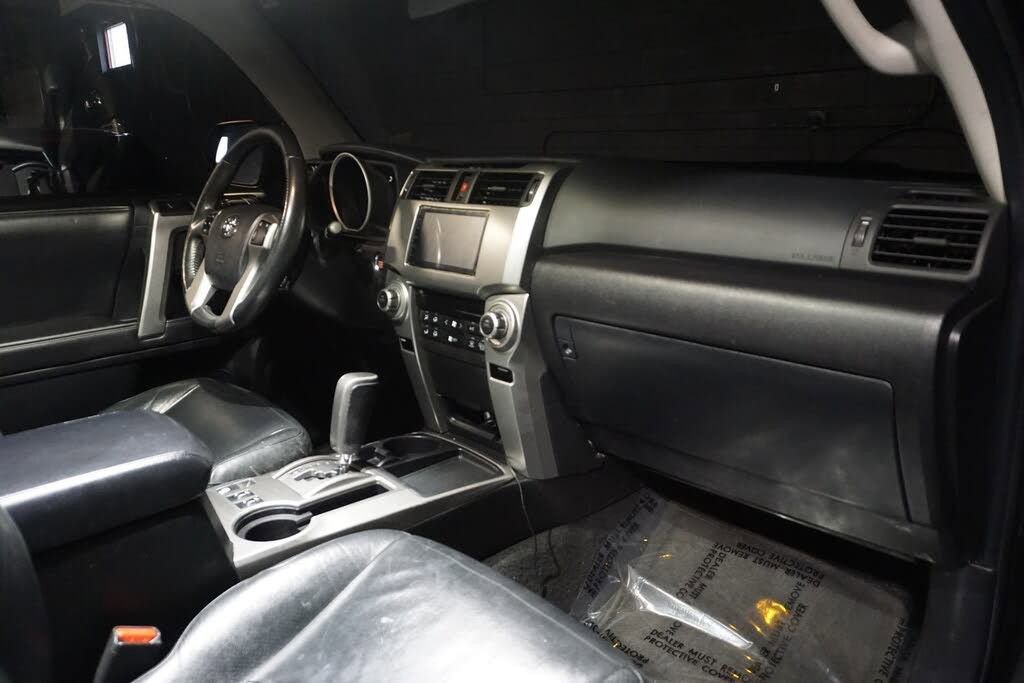 Used 2013 Toyota 4Runner Limited image 17