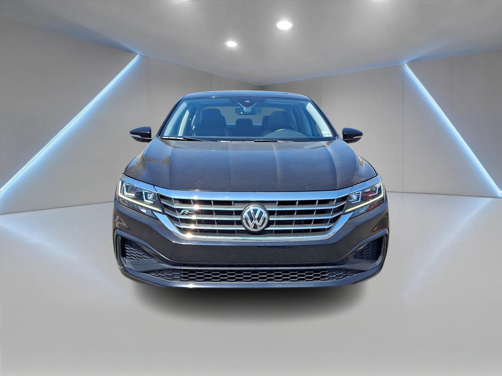Used 2020 Volkswagen Passat 2.0T R-Line FWD image 2
