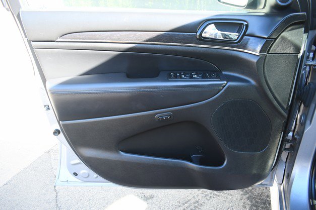 Used 2020 Jeep Grand Cherokee High Altitude image 13