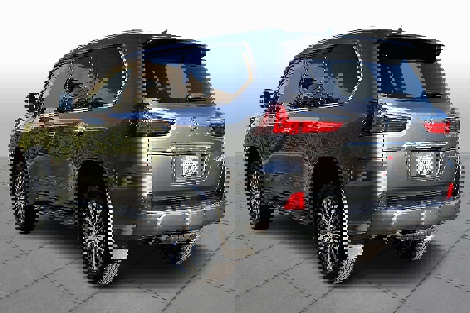 Used 2019 Lexus LX 570 4WD image 12