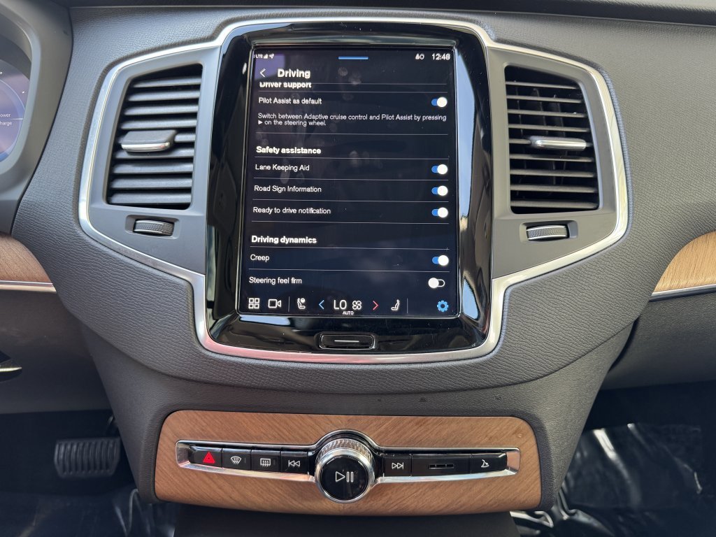 Used 2024 Volvo XC90 T8 Core w/ Protection Package Premier image 23