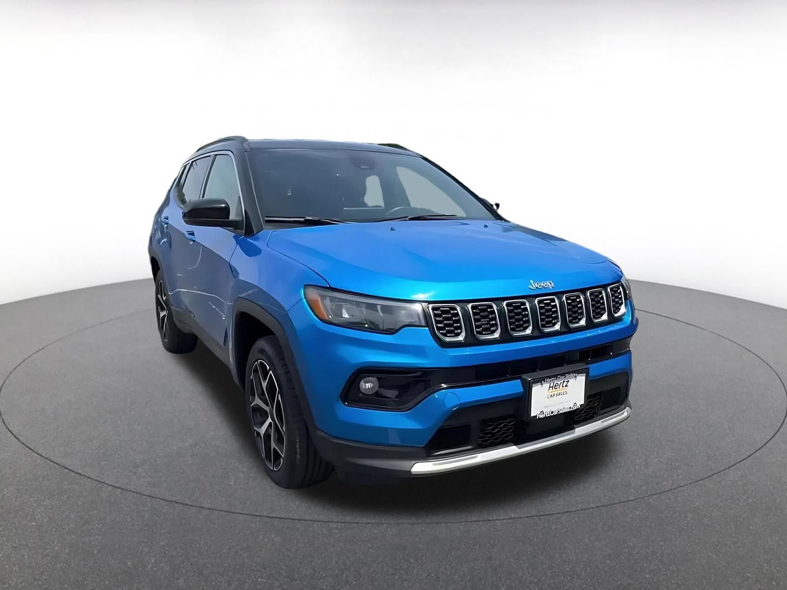 Used 2025 Jeep Compass Limited AWD/4WD image 3
