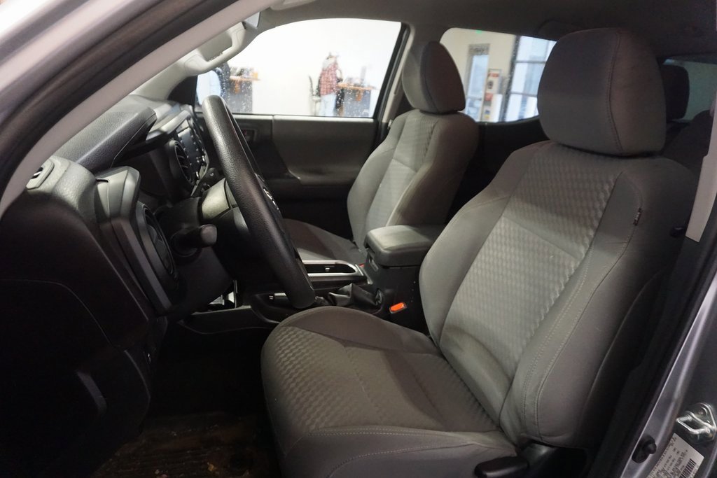 Used 2023 Toyota Tacoma SR image 15