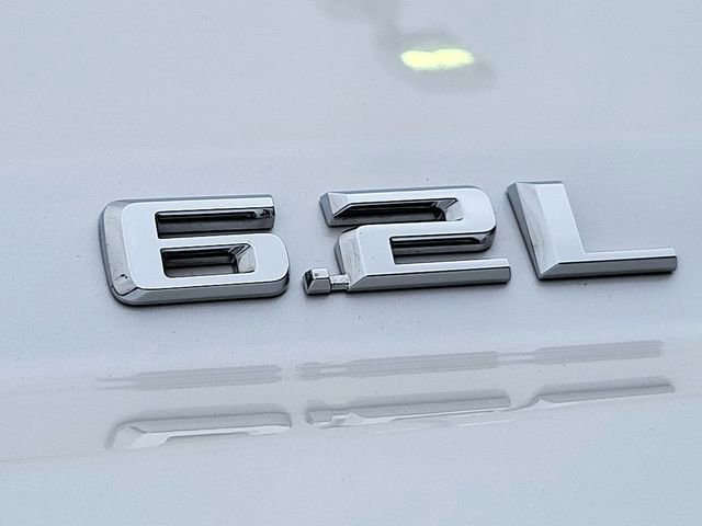 Used 2022 Chevrolet Silverado 1500 High Country w/ Z71 Off-Road Package image 13