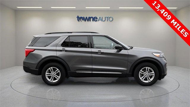 Used 2023 Ford Explorer XLT w/ Equipment Group 202A image 10