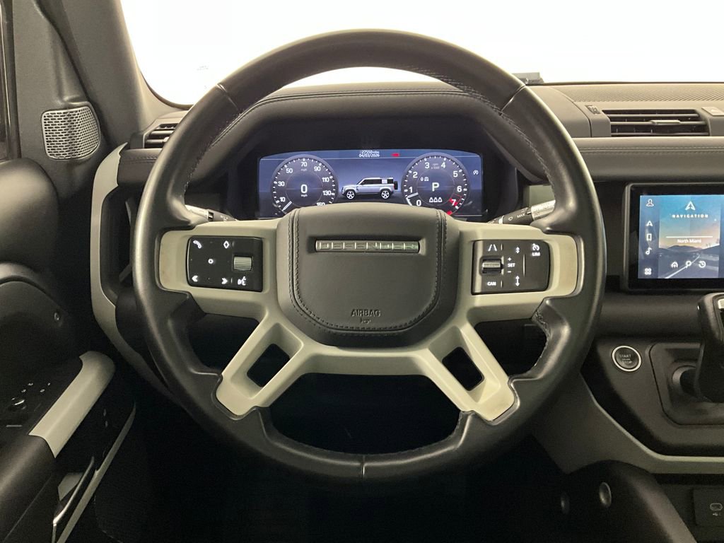 Used 2020 Land Rover Defender 110 HSE AWD/4WD image 12
