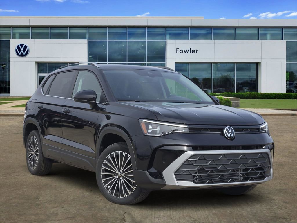 New 2026 Volkswagen Taos SE image 1