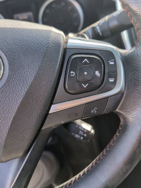 Used 2016 Toyota Camry SE image 14