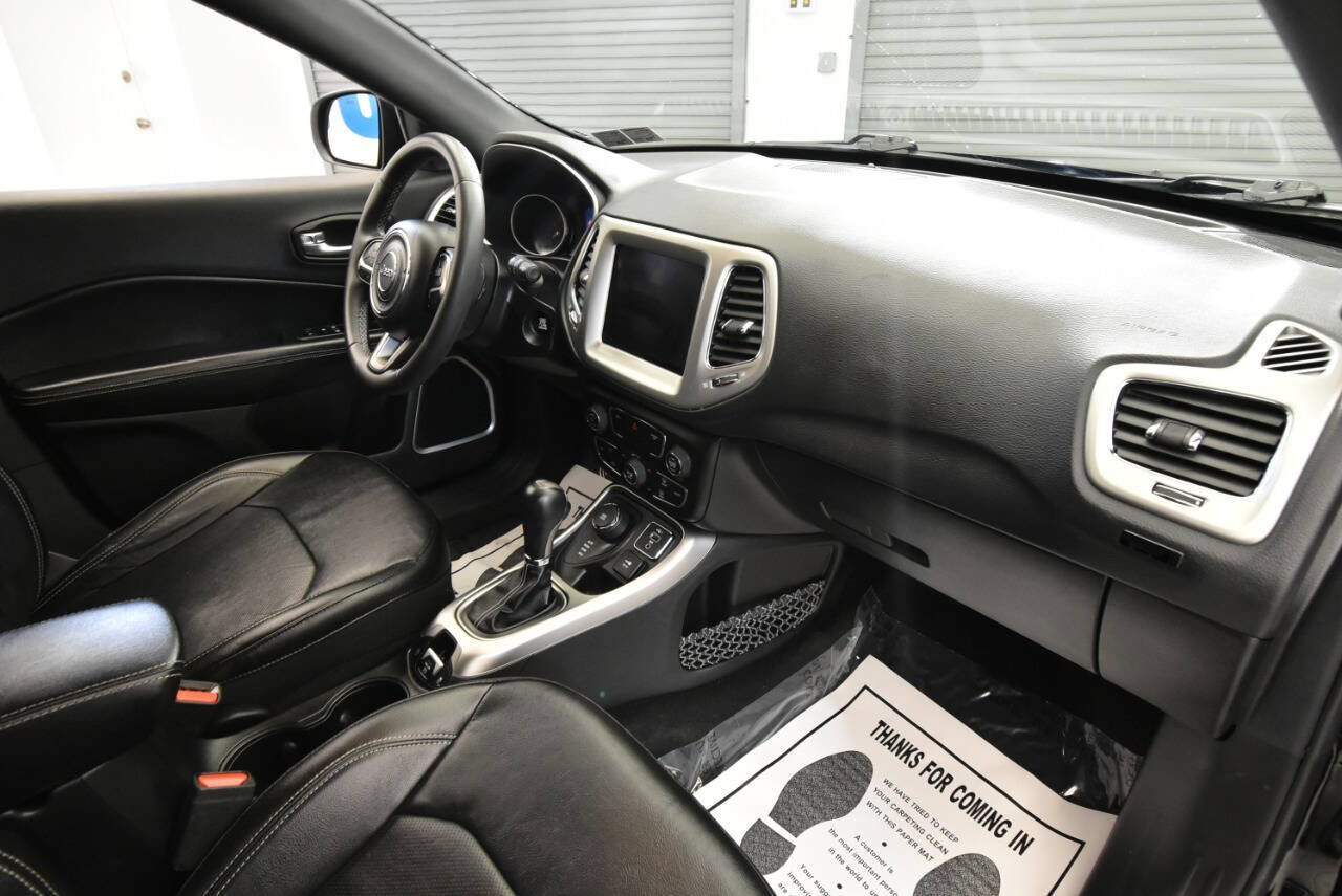 Used 2021 Jeep Compass Latitude AWD/4WD image 16