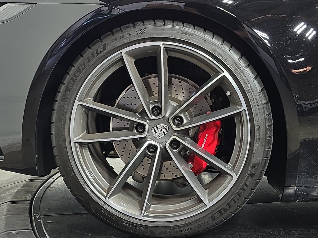 Certified 2024 Porsche 911 Carrera S RWD image 29