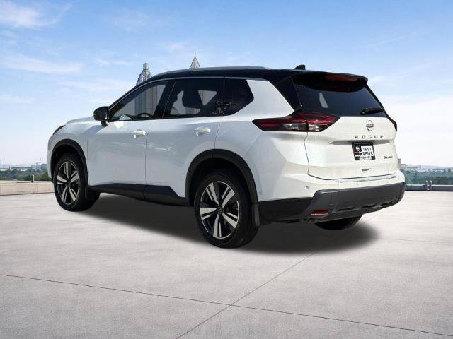 Certified 2025 Nissan Rogue SL AWD/4WD image 22
