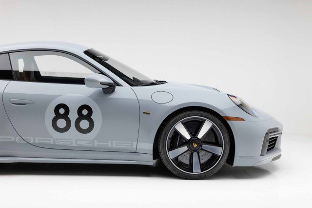 Used 2023 Porsche 911 Sport Classic image 27