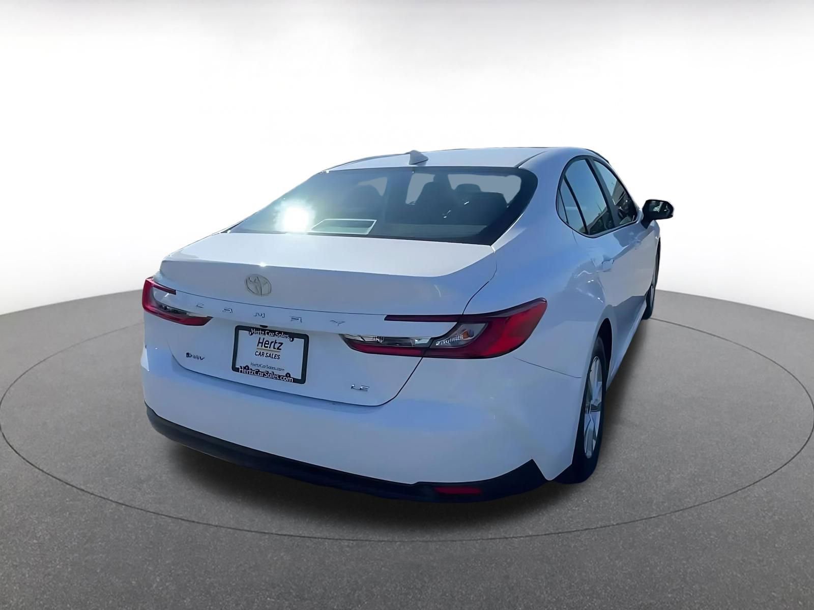 Used 2025 Toyota Camry LE image 14