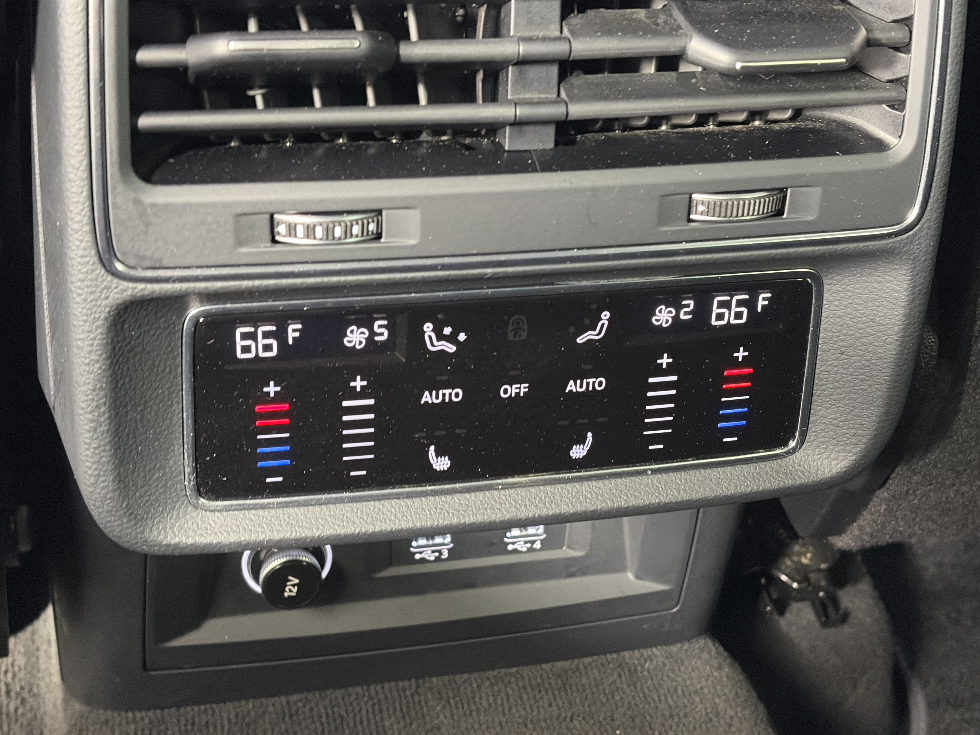 Used 2019 Audi Q8 Premium Plus AWD/4WD image 7