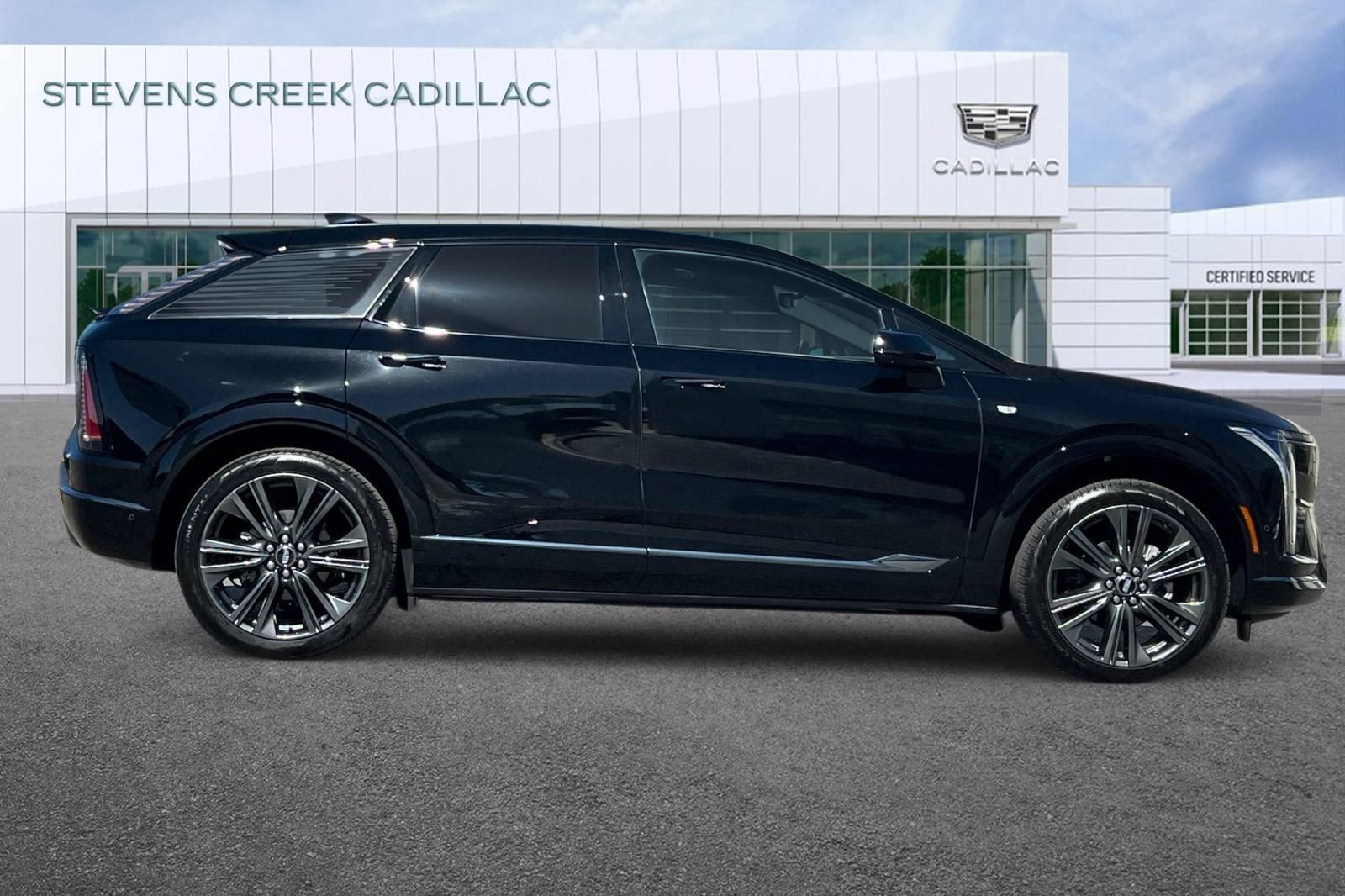 Used 2026 Cadillac Optiq Sport 2 w/ LPO, Floor Liner Package RWD image 2
