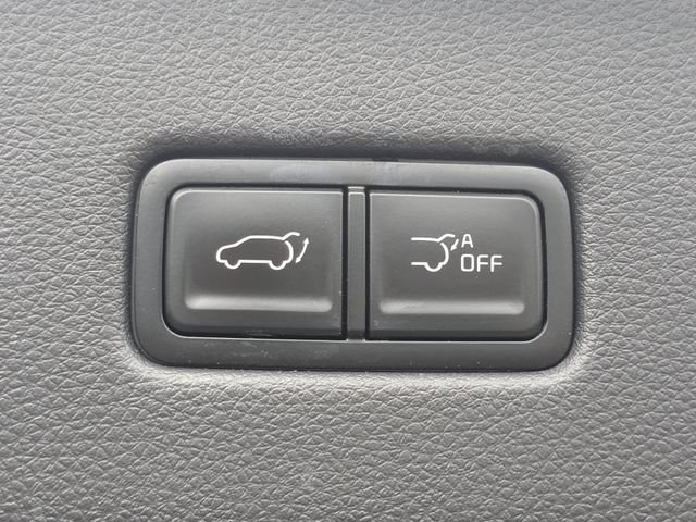 Certified 2025 Kia Carnival SX Prestige FWD image 16