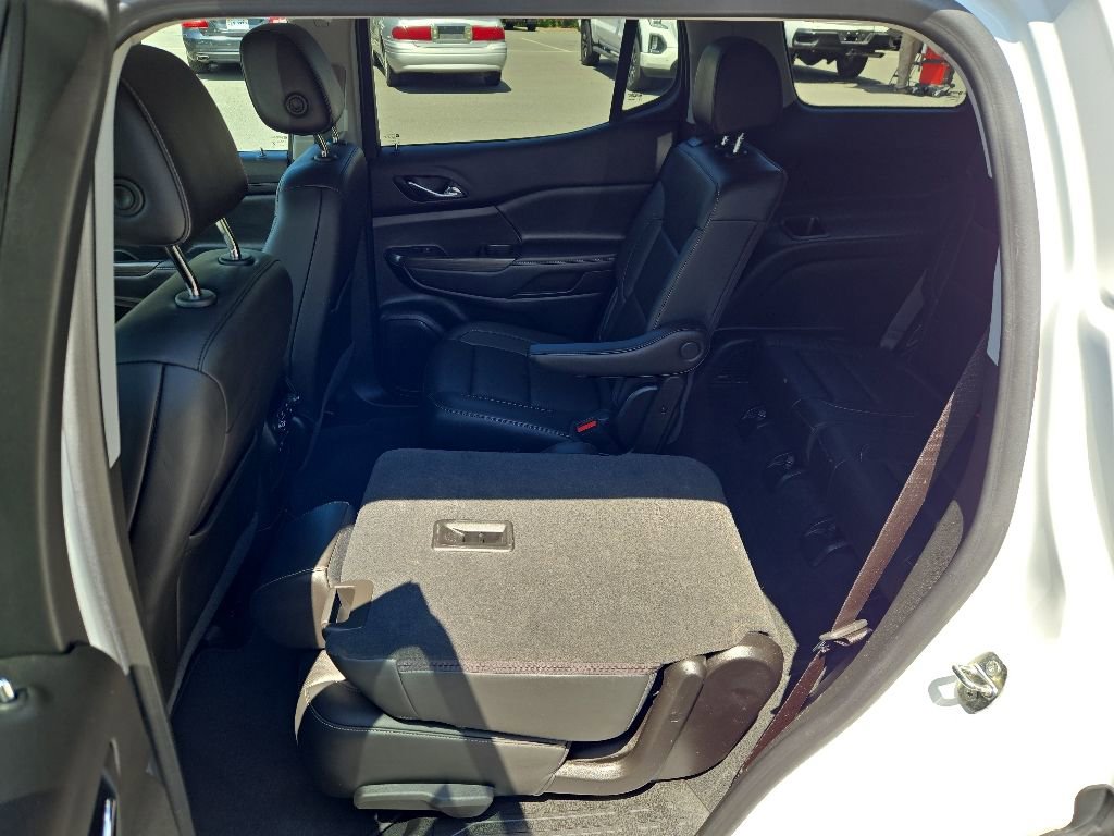 Used 2022 GMC Acadia SLT w/ Technology Package AWD/4WD image 51