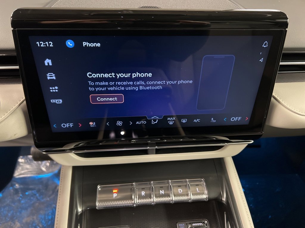 Used 2026 Lincoln Nautilus Premier image 11