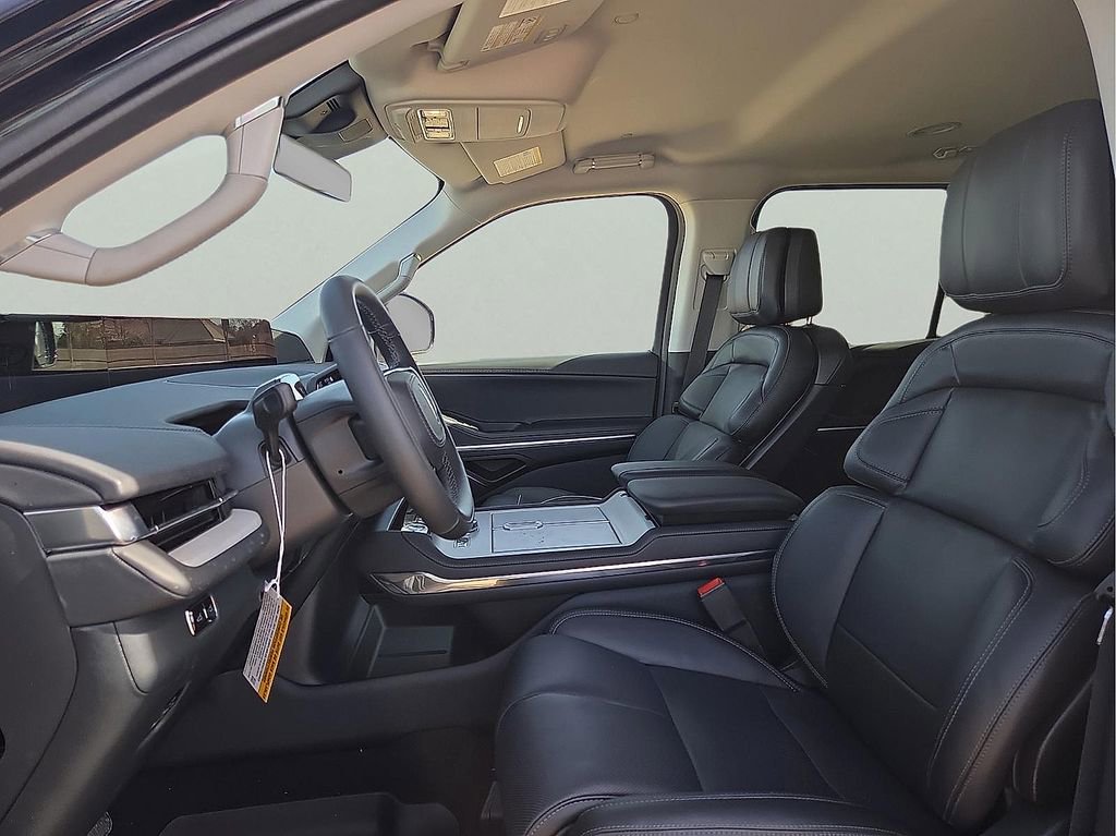 New 2026 Lincoln Navigator L Premier image 15