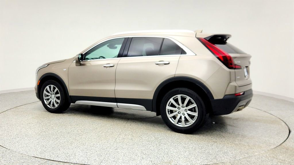Used 2023 Cadillac XT4 Premium Luxury w/ Enhanced Visibility Package image 7