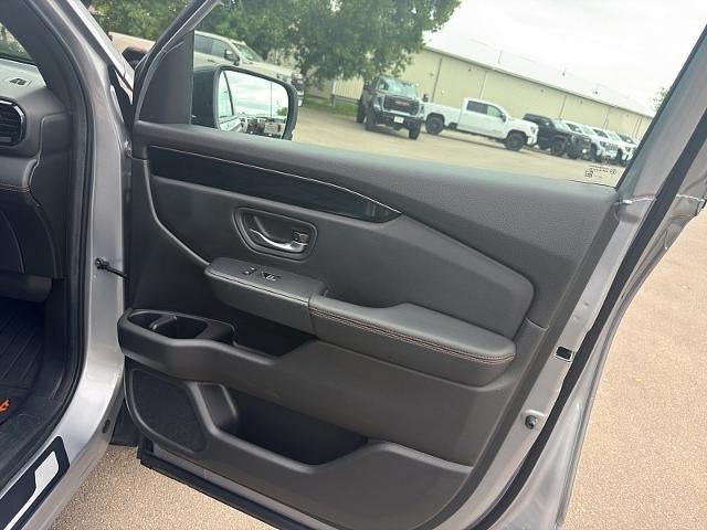 Used 2025 Honda Pilot TrailSport image 14