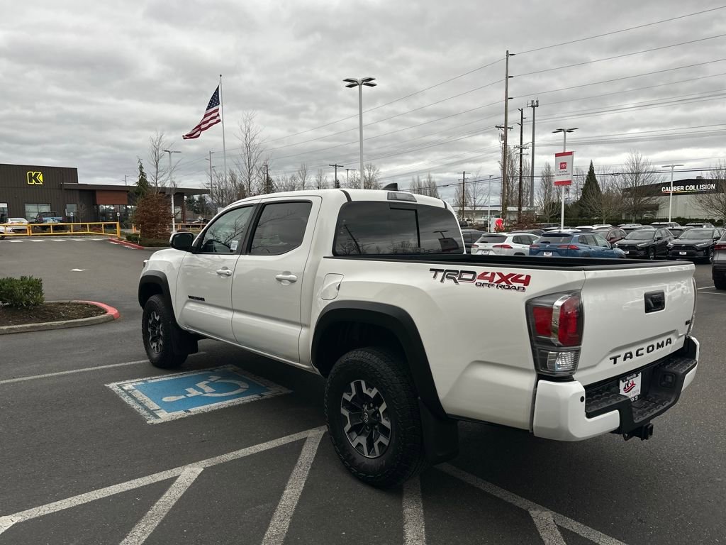 Certified 2022 Toyota Tacoma TRD Off-Road image 5