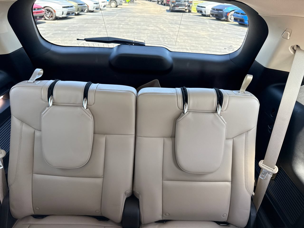 Used 2020 Ford Explorer XLT w/ Equipment Group 202A AWD/4WD image 15