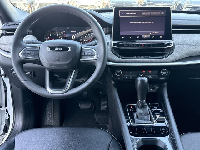 Used 2024 Jeep Compass Latitude AWD/4WD image 6