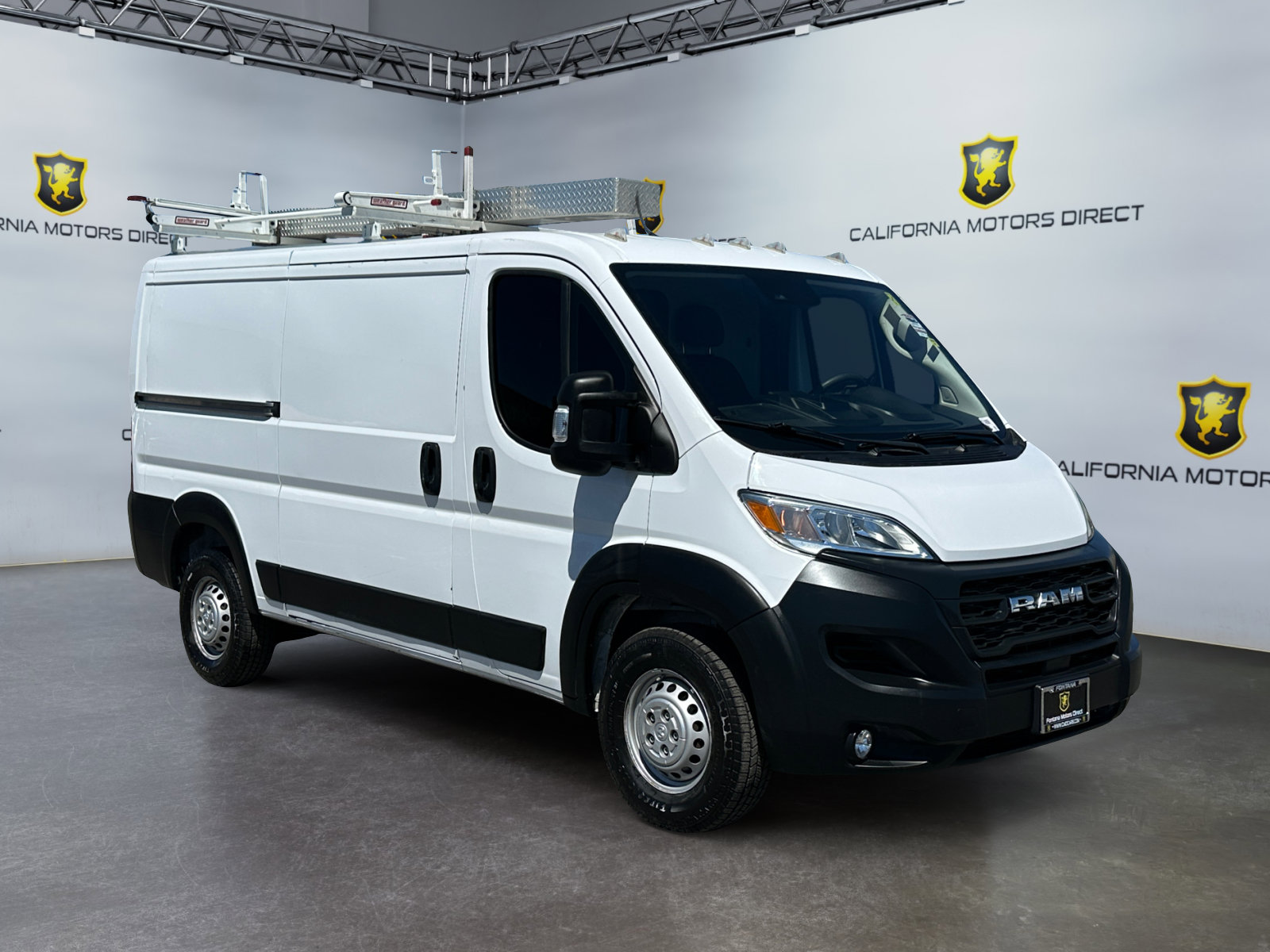 Used 2024 RAM ProMaster 2500 w/ Convenience Group FWD image 7