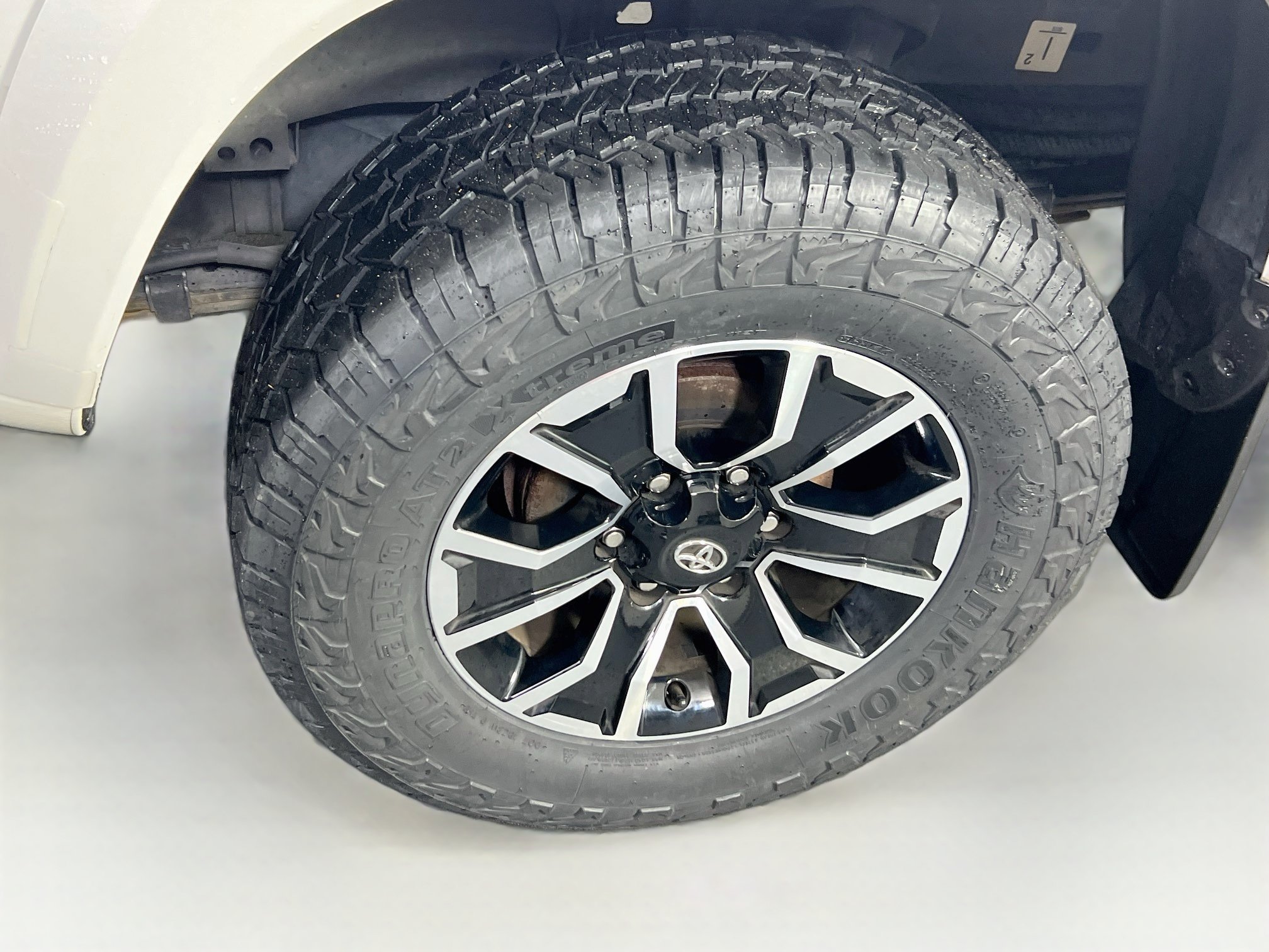 Used 2022 Toyota Tacoma TRD Sport AWD/4WD image 29