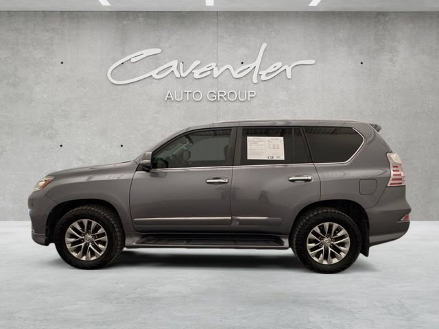 Used 2017 Lexus GX 460 Luxury w/ Preferred Accessory Package image 13