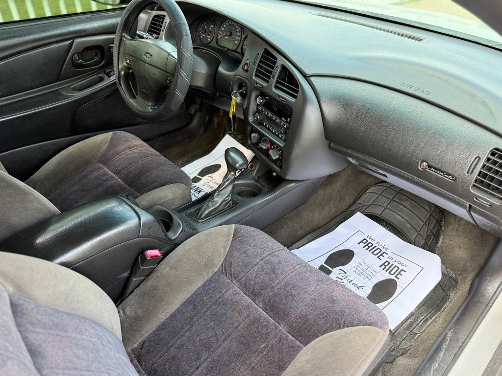 Used 2001 Chevrolet Monte Carlo LS image 13