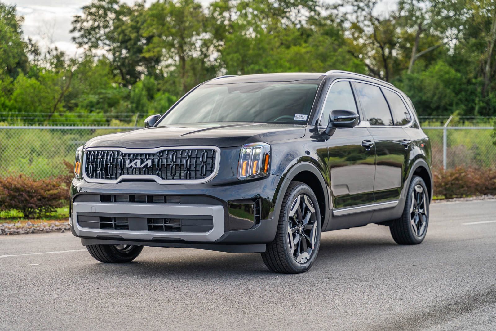 New 2025 Kia Telluride EX w/ EX Captain's Chair Package video 2