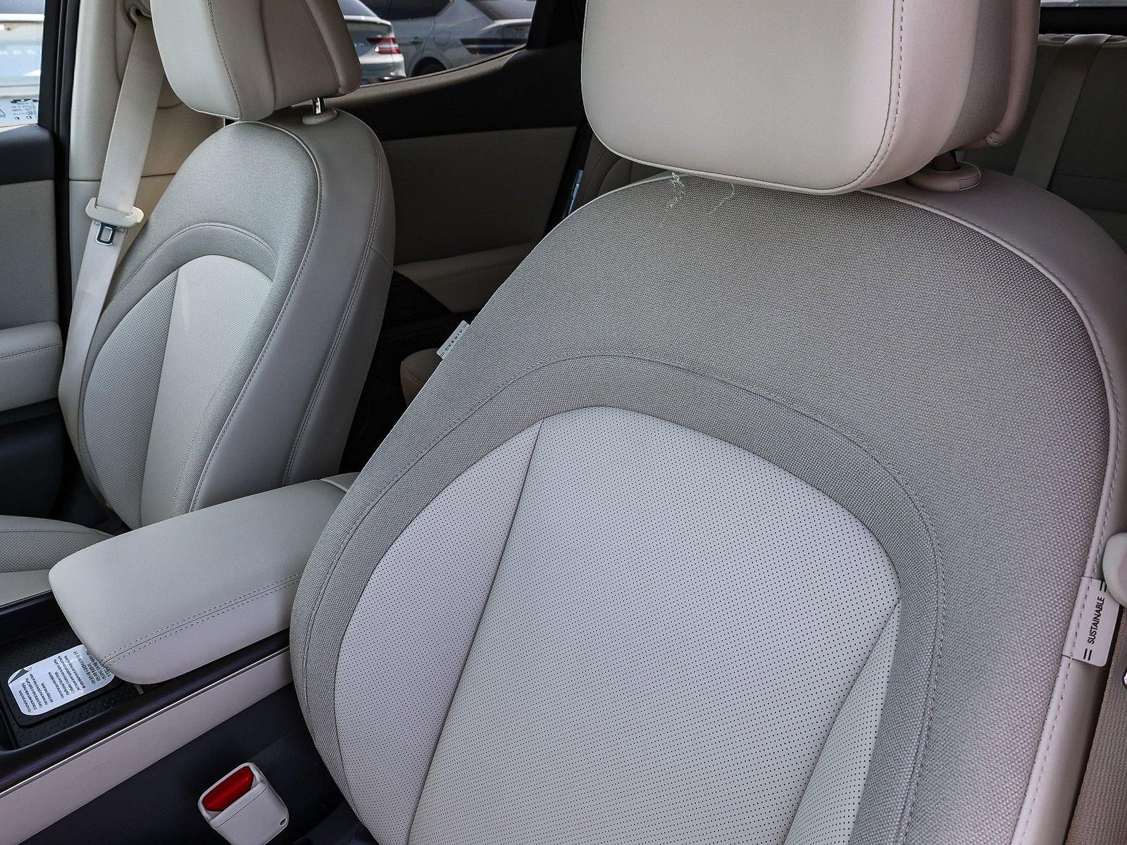 New 2026 Genesis GV60 RWD image 28